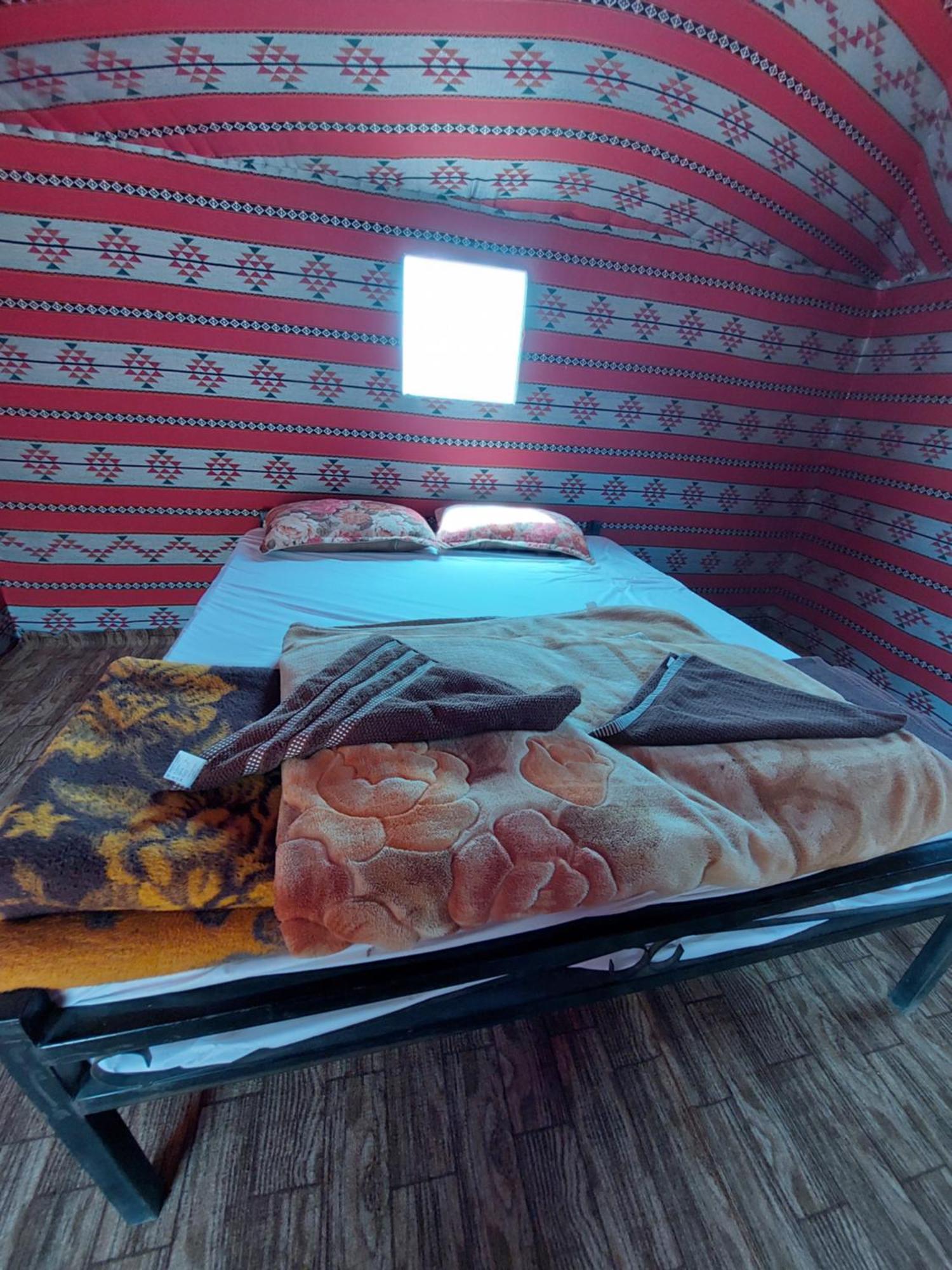 瓦迪拉姆 Bedouin Future Camp酒店 客房 照片